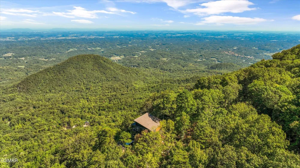 3297 Duncan Springs Road Sevierville, TN 37876