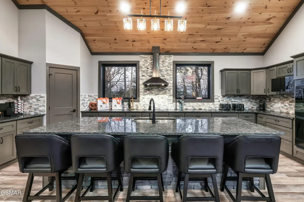 77 Flintlock Lane Sevierville, TN 37862