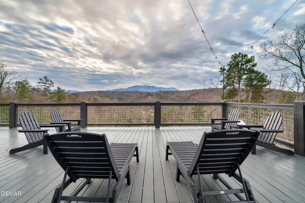 77 Flintlock Lane Sevierville, TN 37862