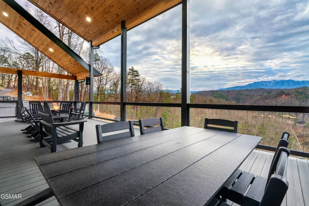 77 Flintlock Lane Sevierville, TN 37862
