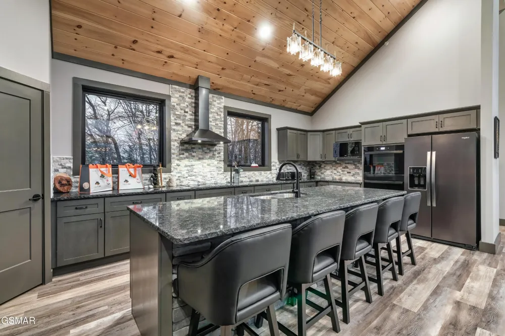 77 Flintlock Lane Sevierville, TN 37862