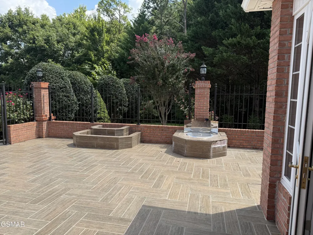 1035 Fine Glen Drive Sevierville, TN 37862