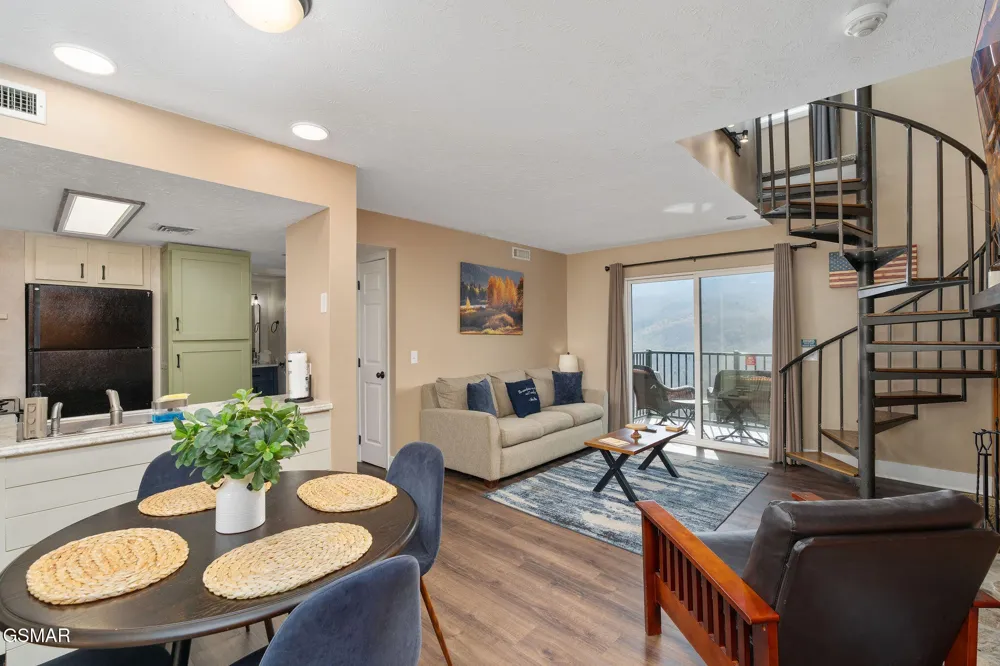 3710 Weber Road #307C Gatlinburg, TN 37738