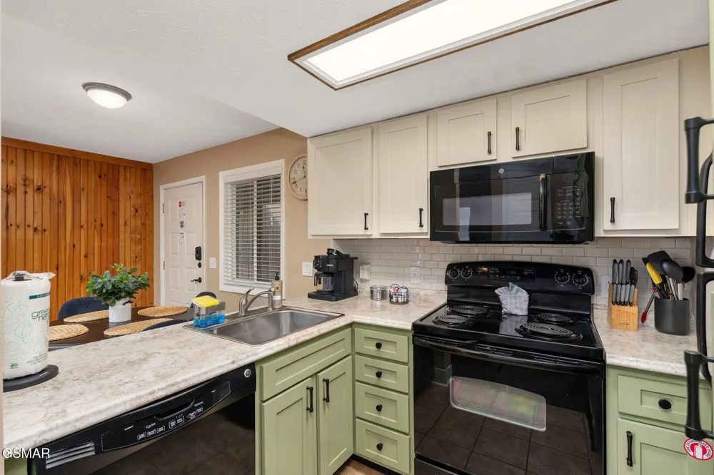 3710 Weber Road #307C Gatlinburg, TN 37738