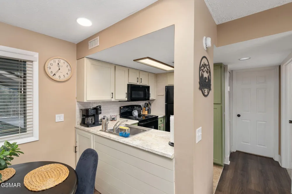 3710 Weber Road #307C Gatlinburg, TN 37738