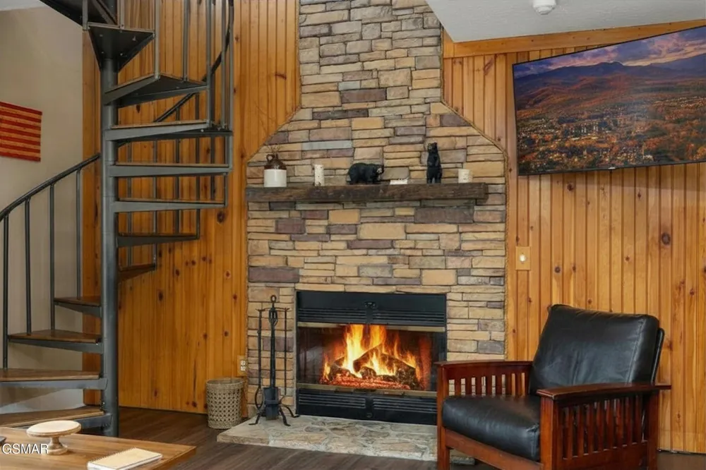 3710 Weber Road #307C Gatlinburg, TN 37738