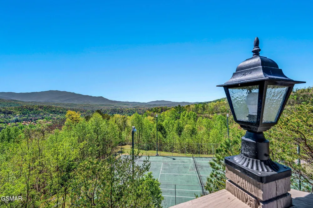 3710 Weber Road #307C Gatlinburg, TN 37738