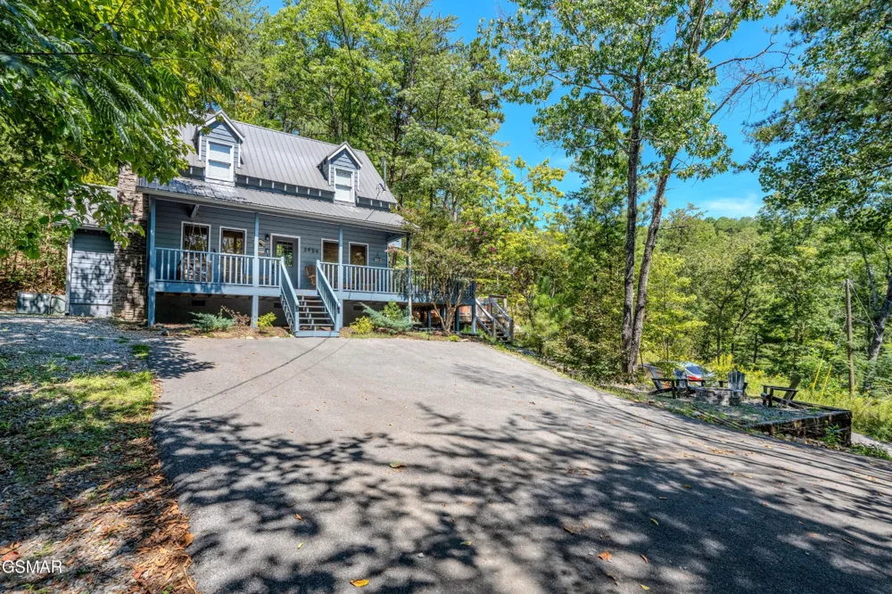 3956 Millers Ridge Way Sevierville, TN 37862