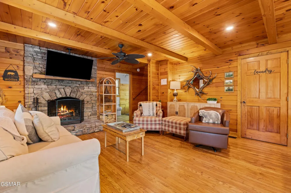 3956 Millers Ridge Way Sevierville, TN 37862