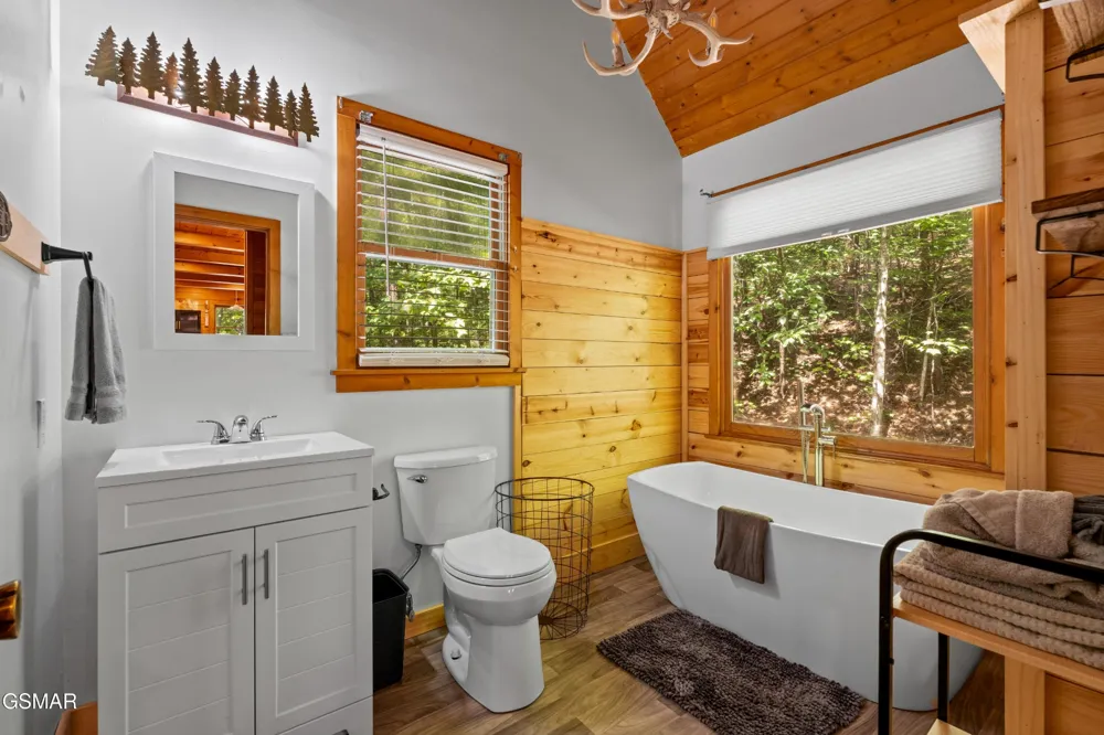 3956 Millers Ridge Way Sevierville, TN 37862
