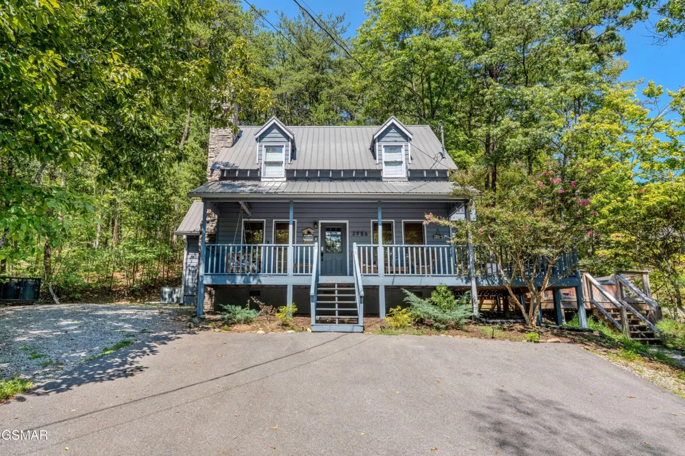3956 Millers Ridge Way Sevierville, TN 37862