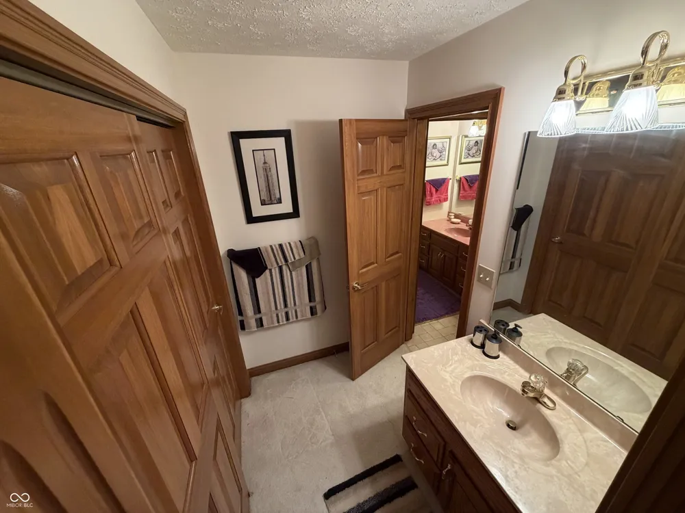 1519 E Alto Road Kokomo, IN 46902