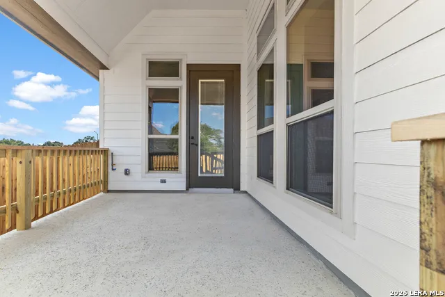 137 Gallant Fox Castroville, TX 78009