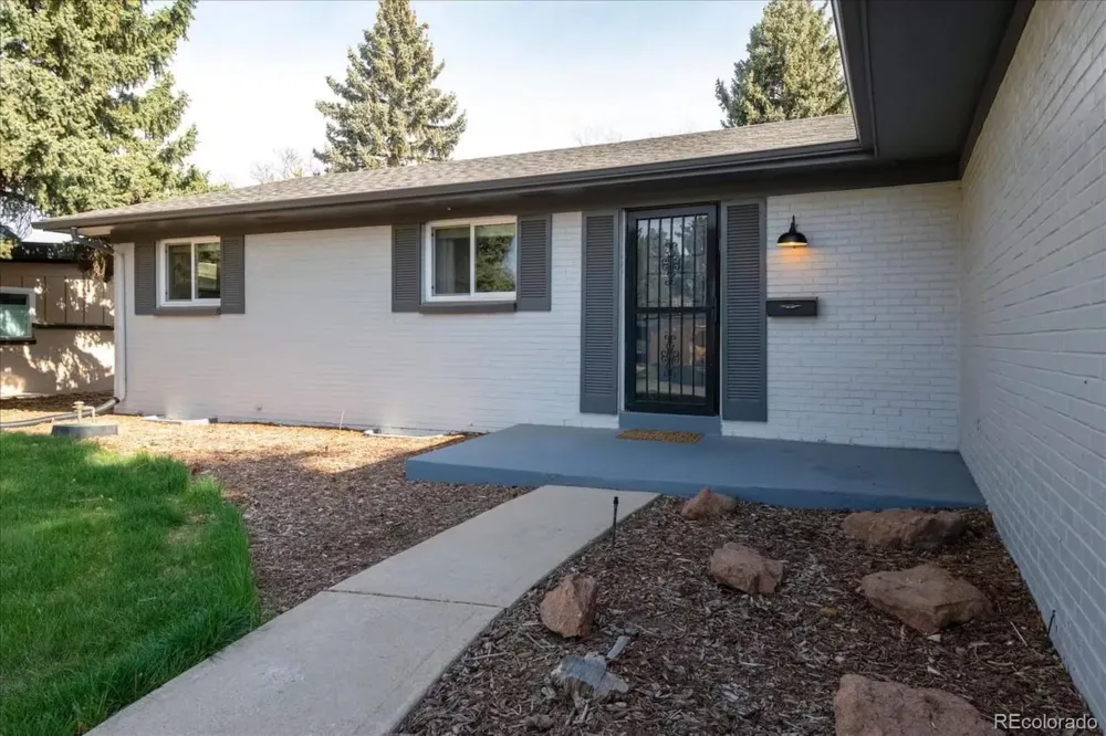 991 E Cottonwood Avenue Centennial, CO 80121
