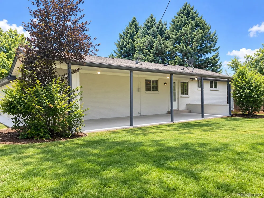 991 E Cottonwood Avenue Centennial, CO 80121