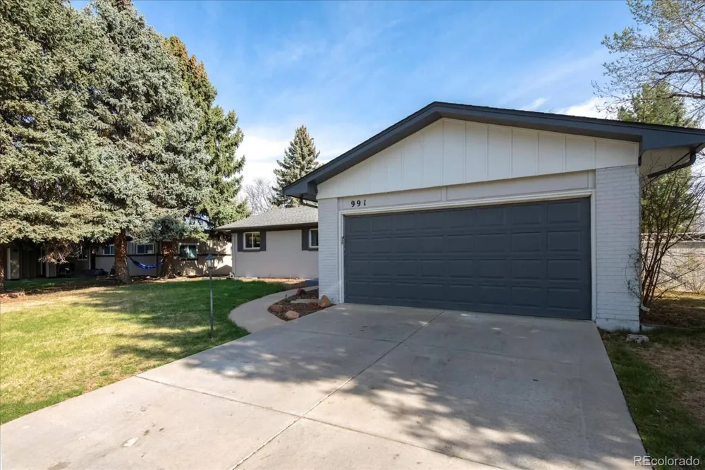 991 E Cottonwood Avenue Centennial, CO 80121
