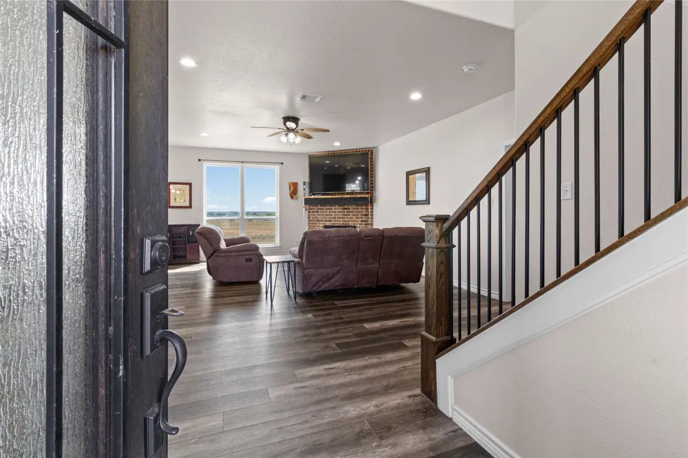 5720 County Road 1017 Joshua, TX 76058