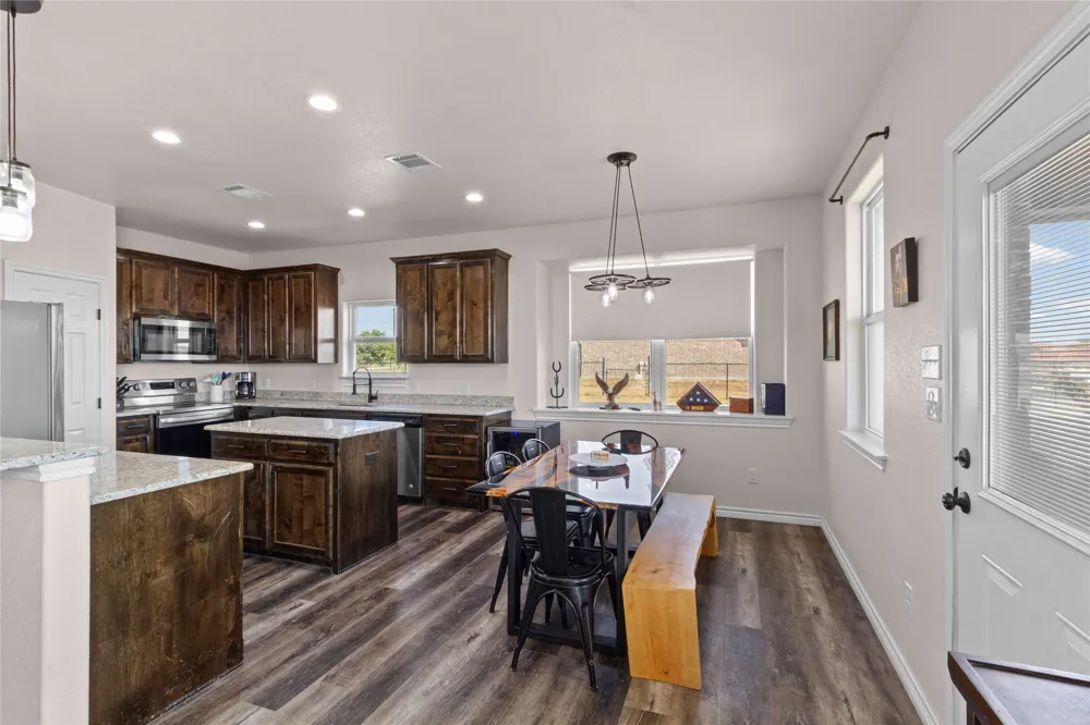 5720 County Road 1017 Joshua, TX 76058