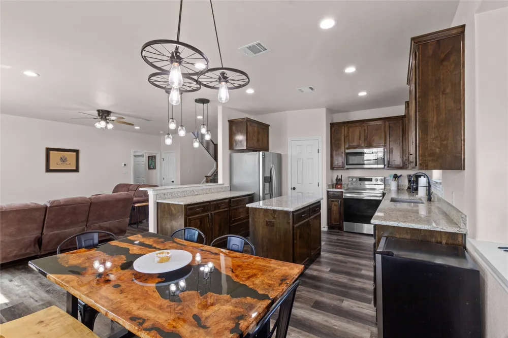 5720 County Road 1017 Joshua, TX 76058