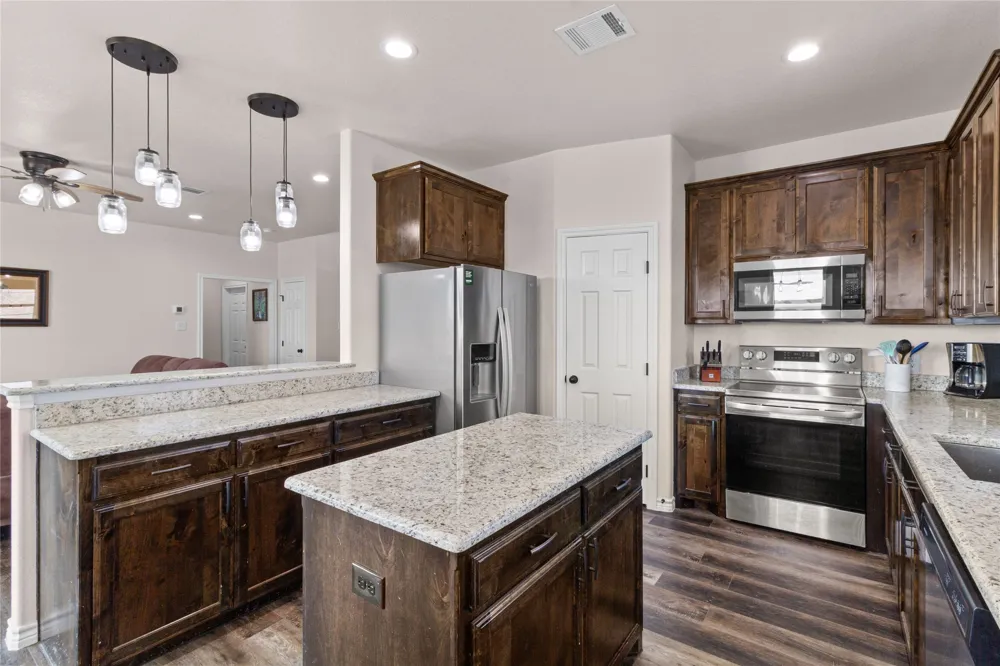 5720 County Road 1017 Joshua, TX 76058