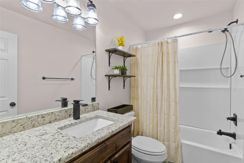 5720 County Road 1017 Joshua, TX 76058