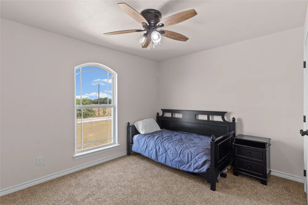 5720 County Road 1017 Joshua, TX 76058