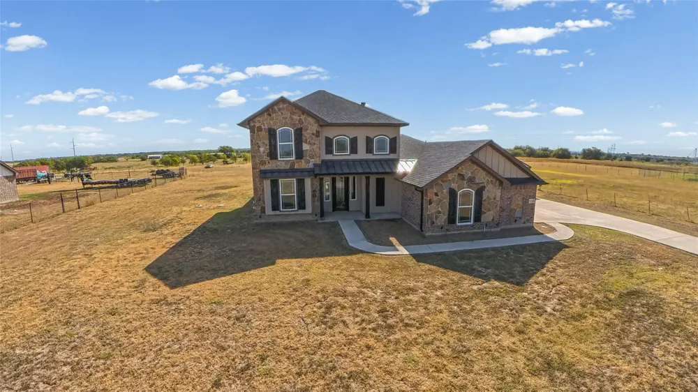 5720 County Road 1017 Joshua, TX 76058