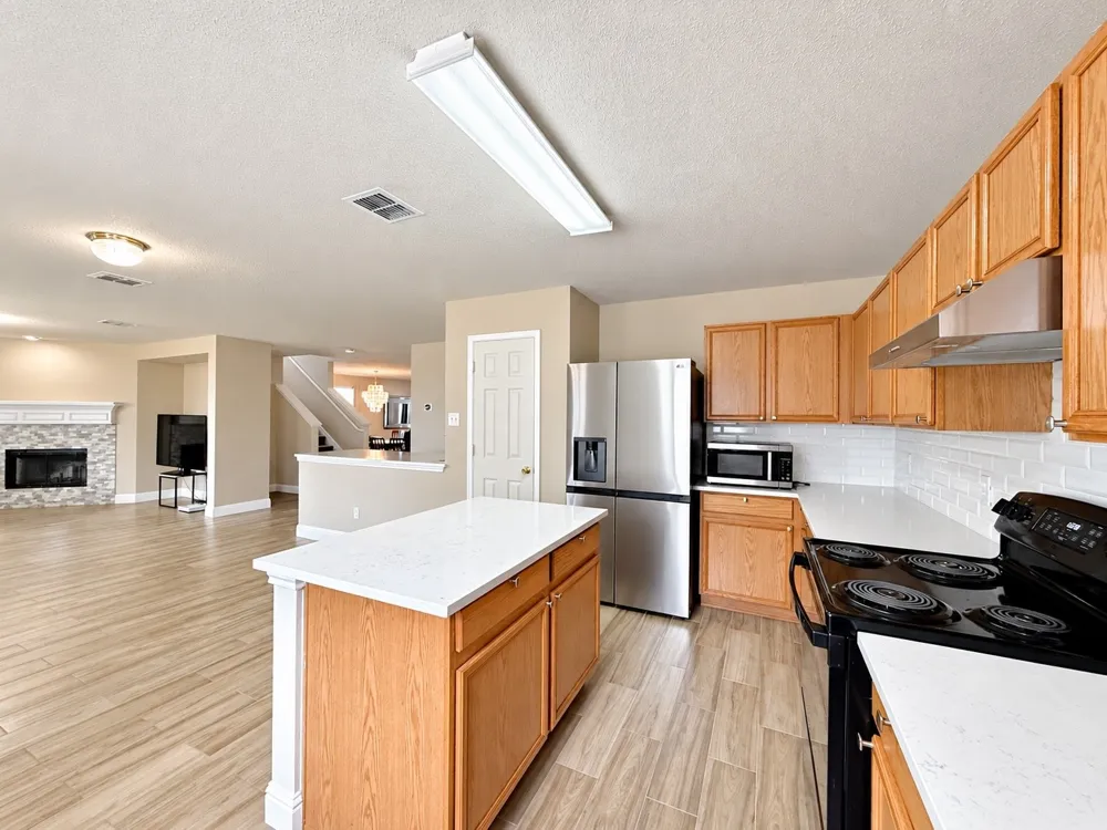 14800 Ledgeview Court Balch Springs, TX 75180