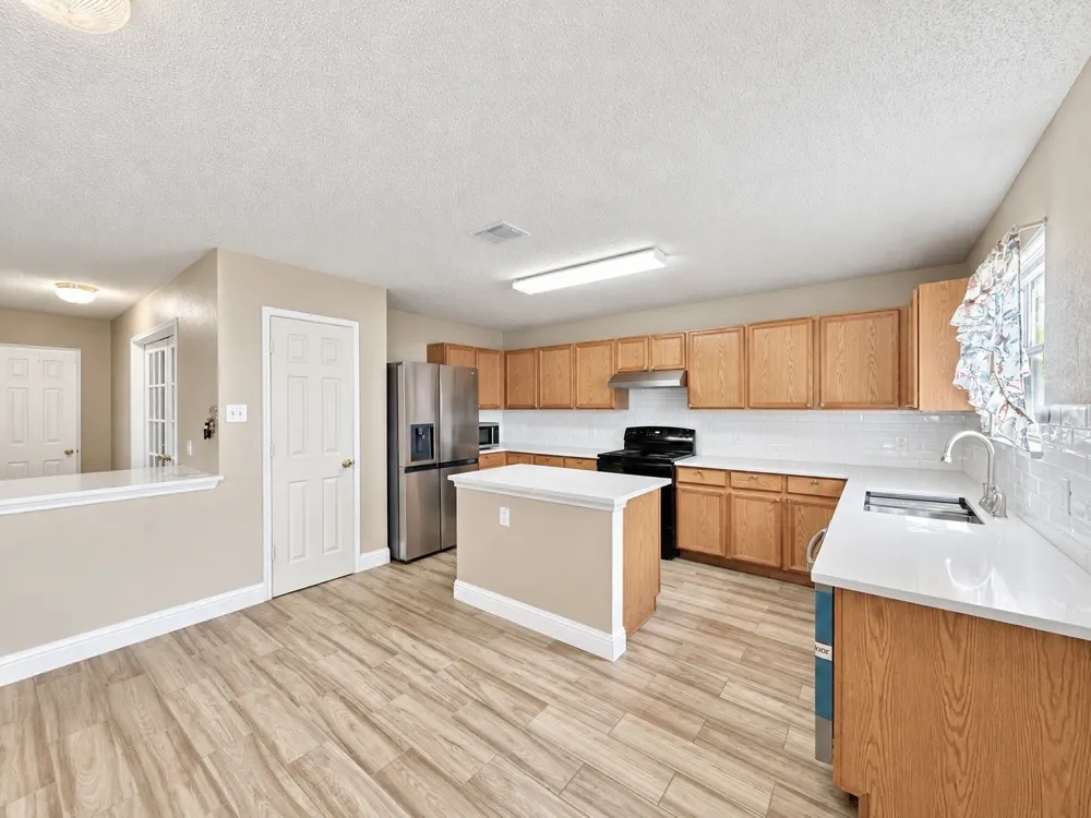 14800 Ledgeview Court Balch Springs, TX 75180