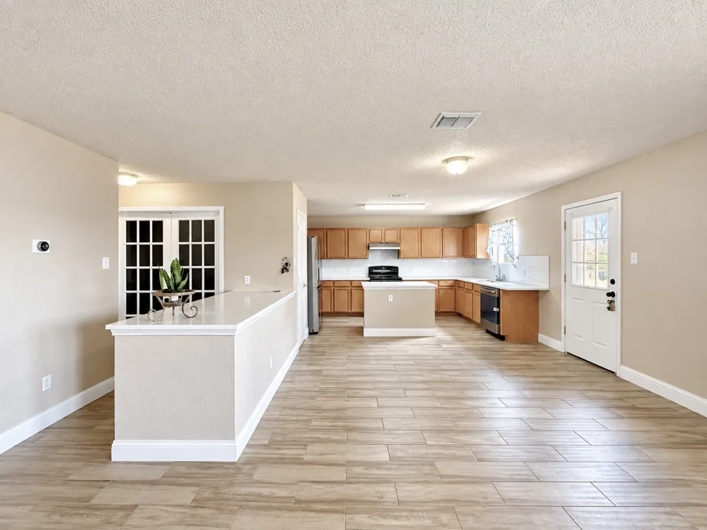 14800 Ledgeview Court Balch Springs, TX 75180