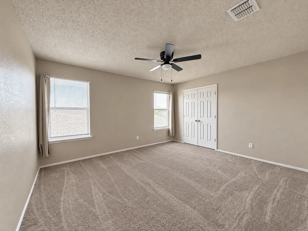 14800 Ledgeview Court Balch Springs, TX 75180