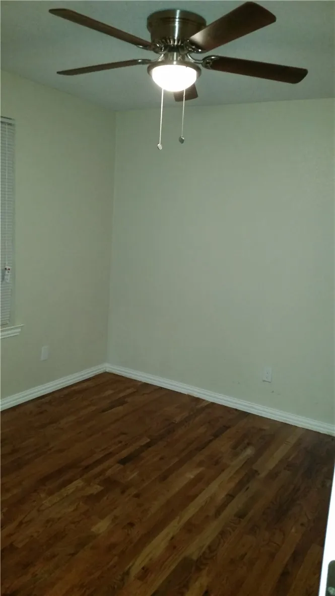 1925 W 10th Street Dallas, TX 75208