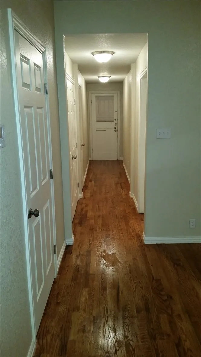 1925 W 10th Street Dallas, TX 75208
