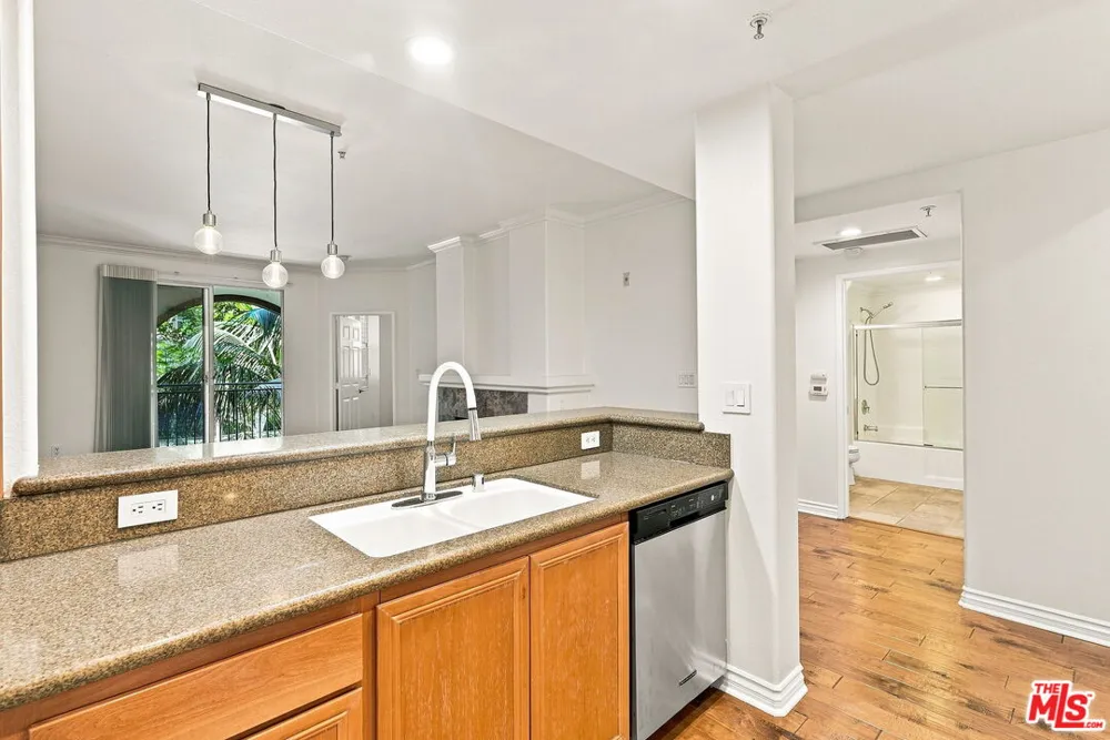 12963 Runway Road Playa Vista, CA 90094