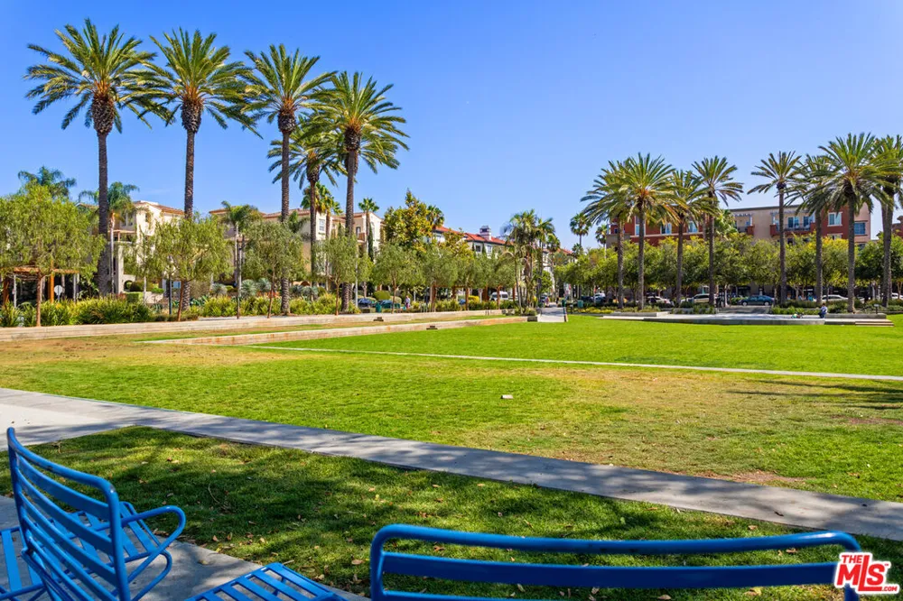 12963 Runway Road Playa Vista, CA 90094