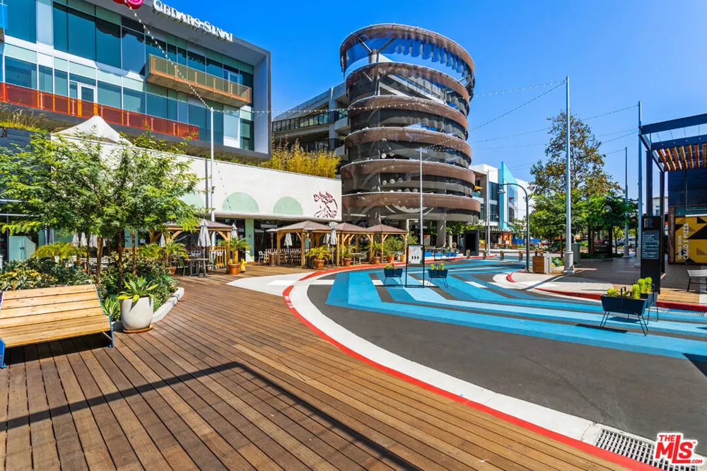 12963 Runway Road Playa Vista, CA 90094