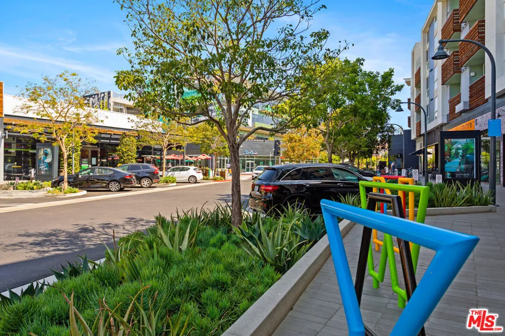 12963 Runway Road Playa Vista, CA 90094