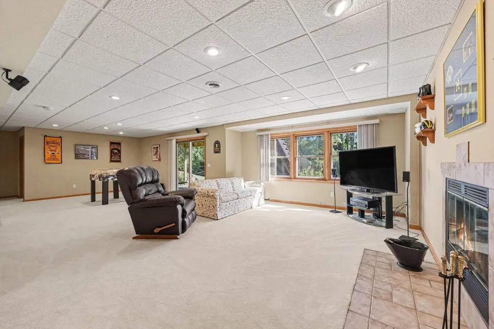 7650 Purple Martin Way Dexter, MI 48130