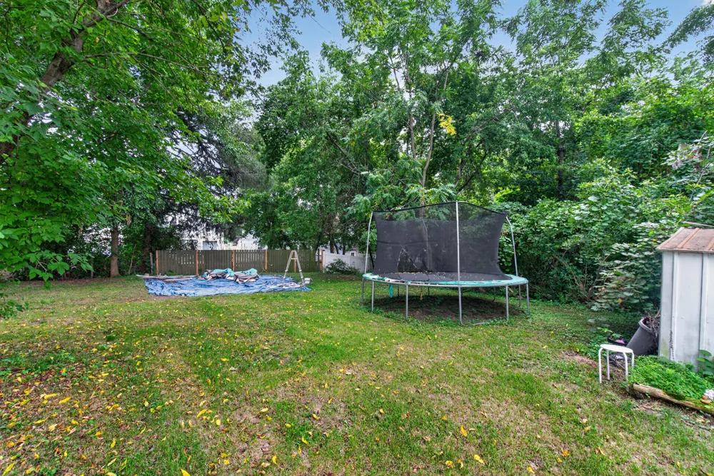 741 Kennedy Street Jackson, MI 49202