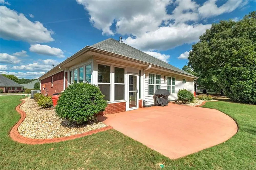 125 Pinnacle Lane McDonough, GA 30253