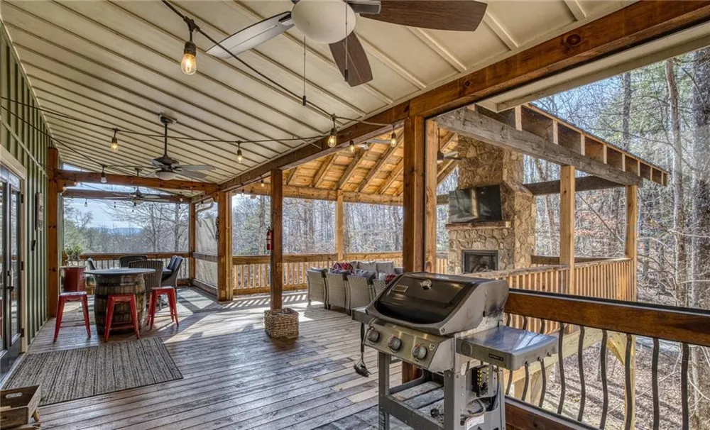 481 Mountain Top Drive Blue Ridge, GA 30513