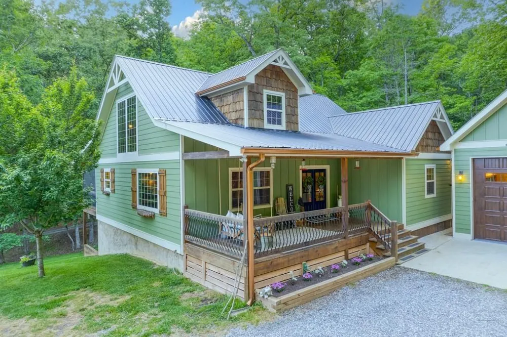 481 Mountain Top Drive Blue Ridge, GA 30513