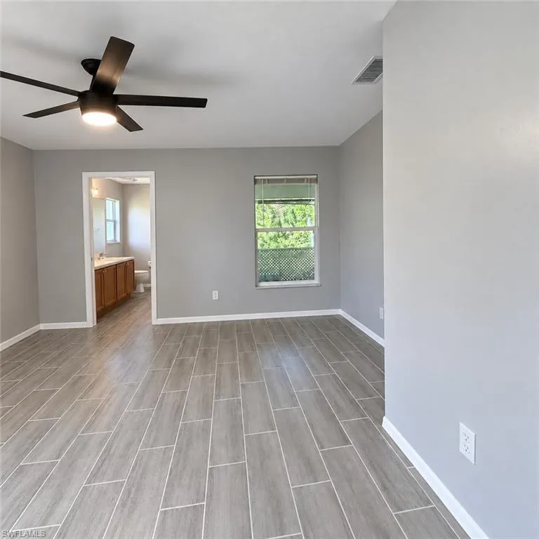 4914 SW 27th Avenue Cape Coral, FL 33914