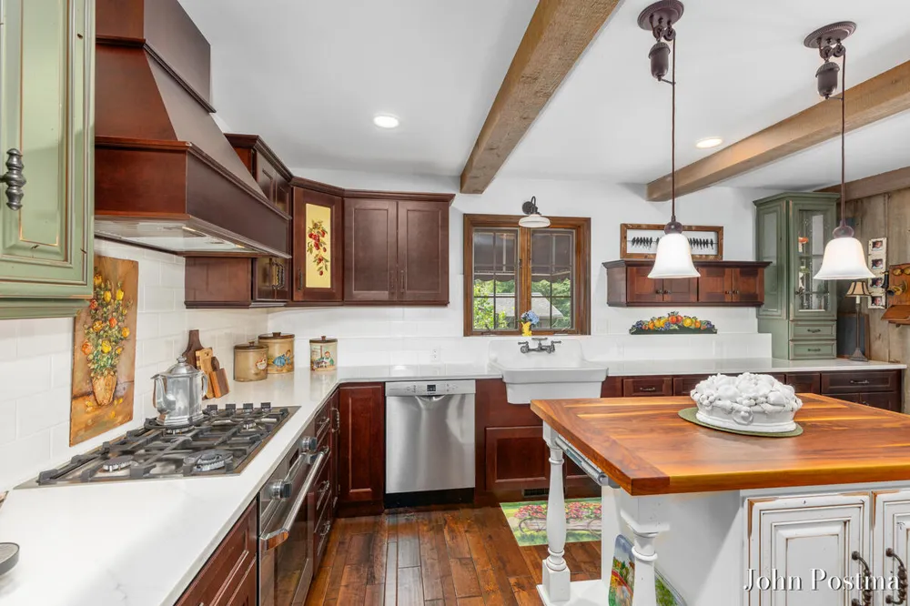 7786 Thornapple Bayou Drive SE Cascade Charter Township, MI 49512
