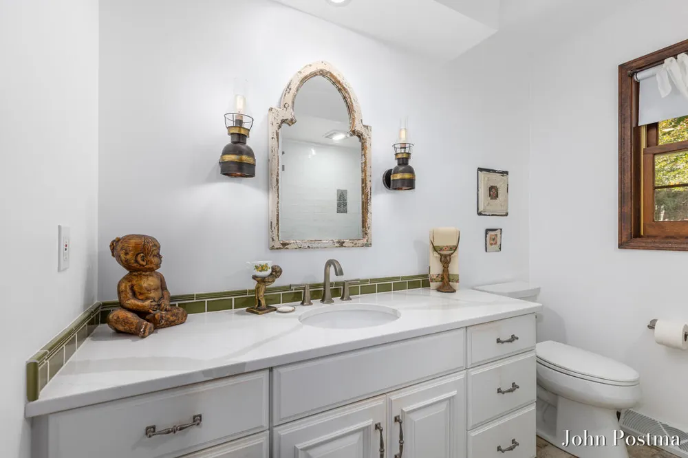 7786 Thornapple Bayou Drive SE Cascade Charter Township, MI 49512