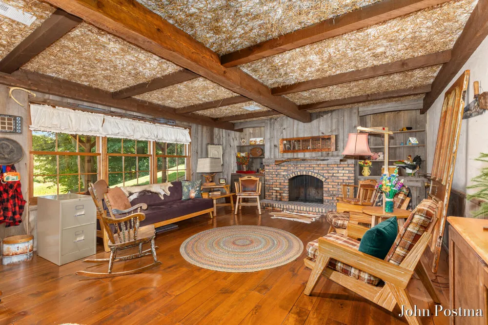 7786 Thornapple Bayou Drive SE Cascade Charter Township, MI 49512