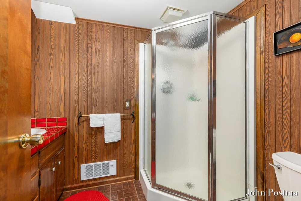 7786 Thornapple Bayou Drive SE Cascade Charter Township, MI 49512