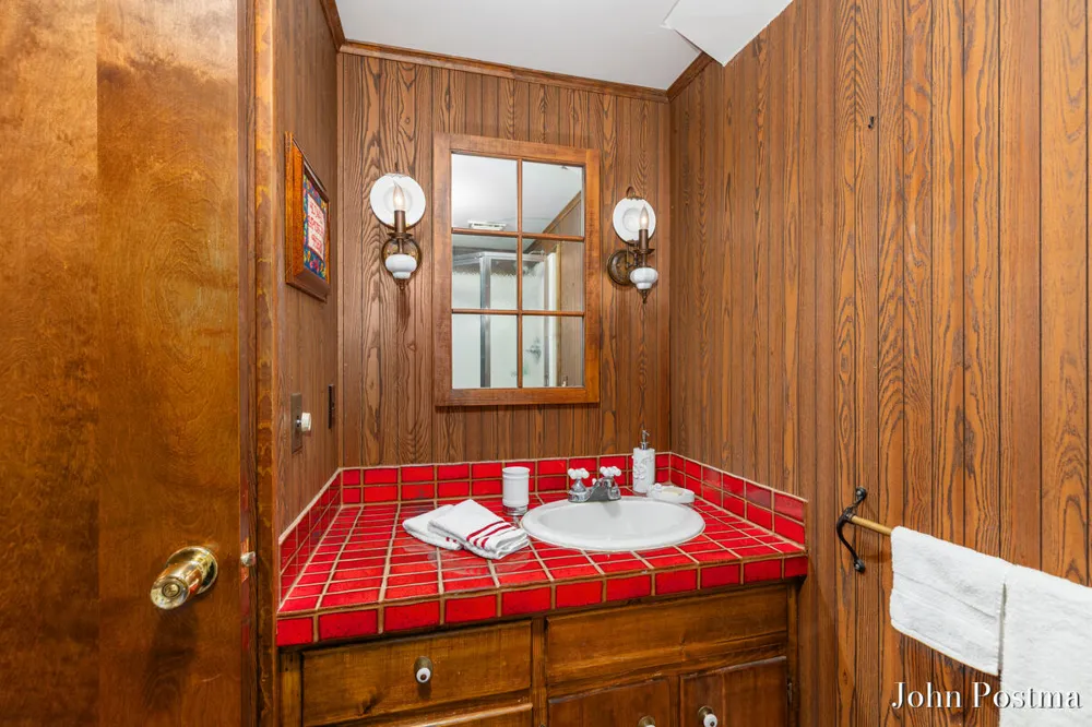7786 Thornapple Bayou Drive SE Cascade Charter Township, MI 49512