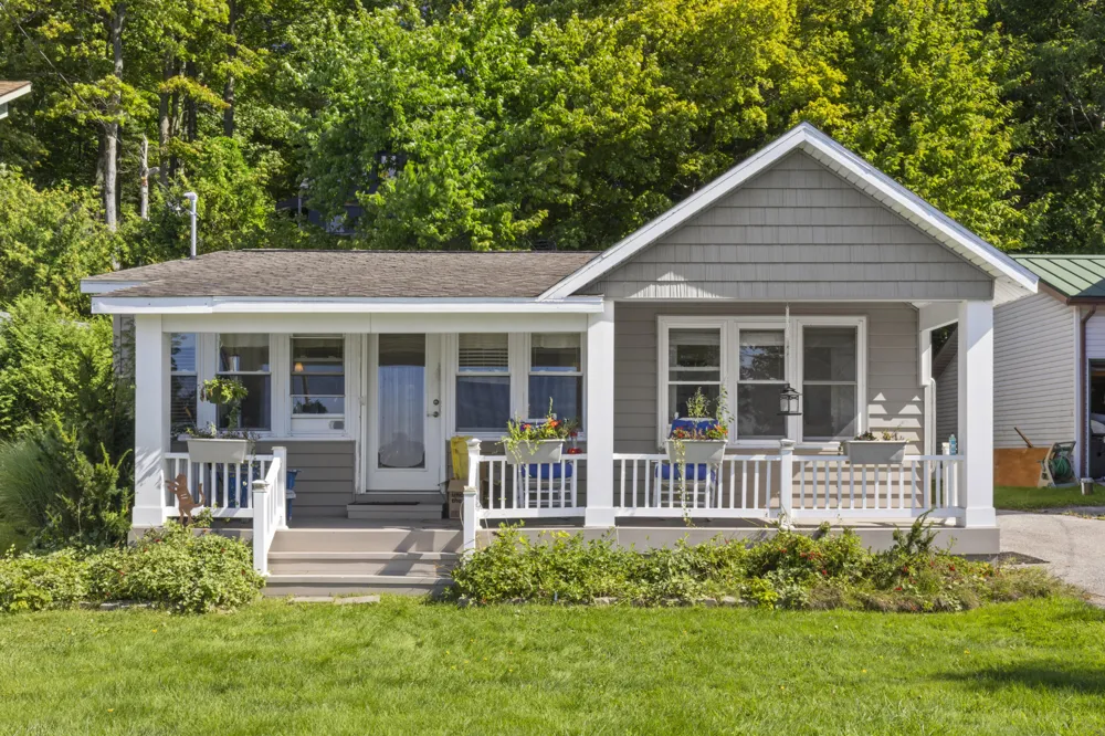 7542 Crystal Drive Benzonia Township, MI 49617