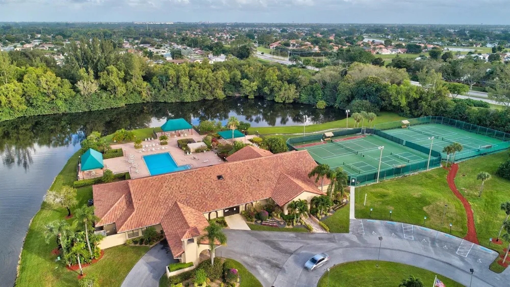 6623 Southport Drive Boynton Beach, FL 33472